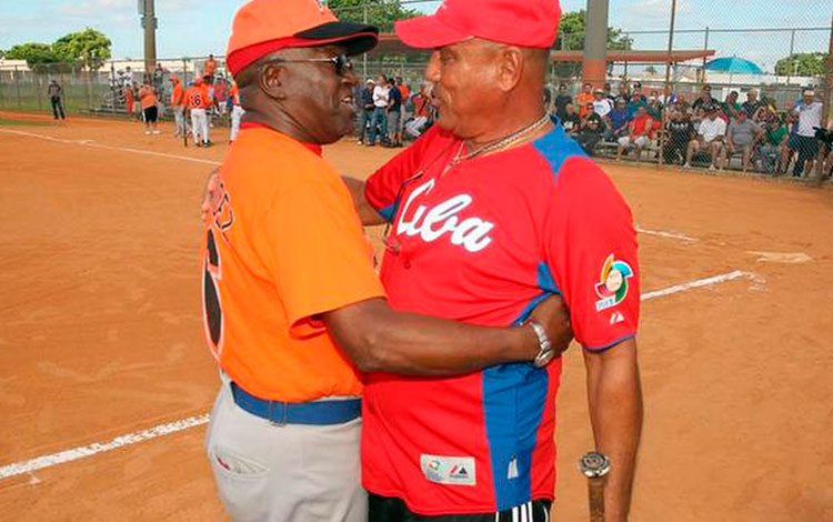 Agustín Marquetti y Antonio Muñoz, peloteros cubanos.