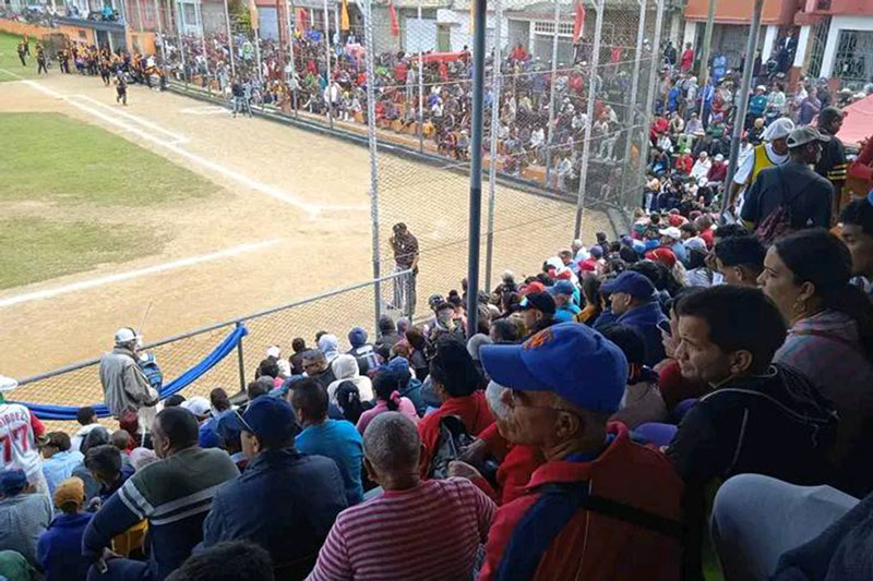 El estadio 26 de Julio se colmó para ver el último desafío entre Santa Clara y Sagua la Grande.