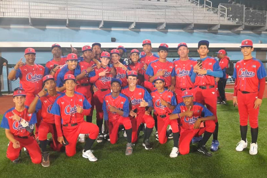 Equipo Cuba, campeón en la II Copa del Caribe sub-15.