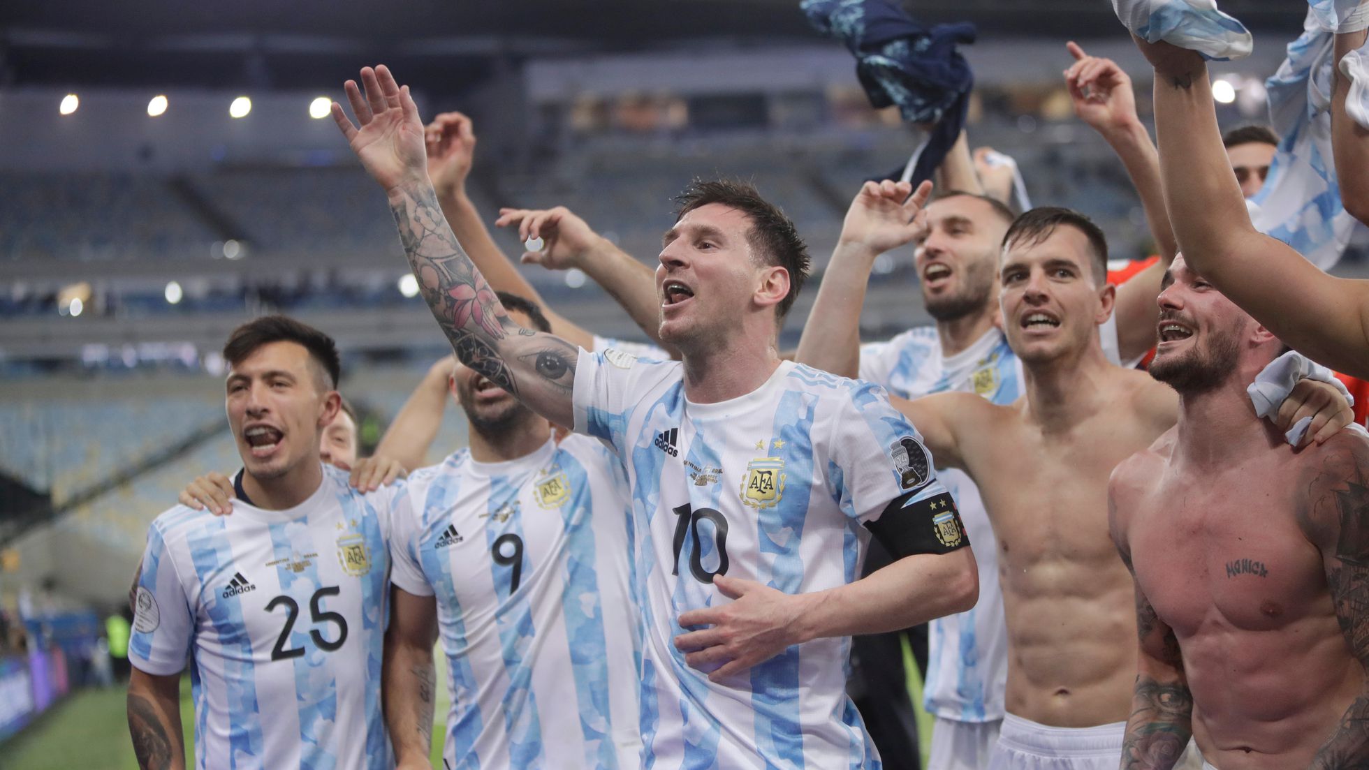 Equipo de Argentina celebra la victoria en la 27 Copa de las Américas.