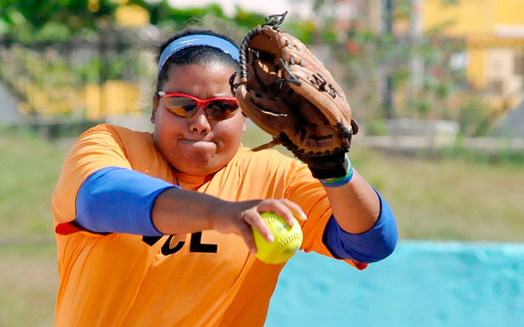  Anisley se anotó su primera victoria ene el campeonato nacional de softbol. (Foto: Archivo de Vanguardia.)