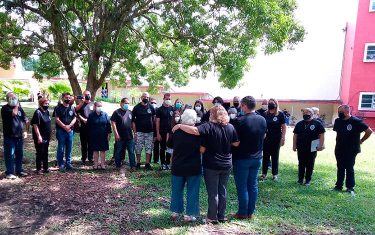 Las cenizas del exrector José Luis Garcí­a Cuevas fueron esparcidas en los jardines de la UCLV.