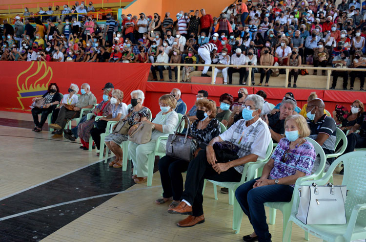 Reconocimiento a fundadores del Contingente Pedagógico Manuel Ascunce Domenech.