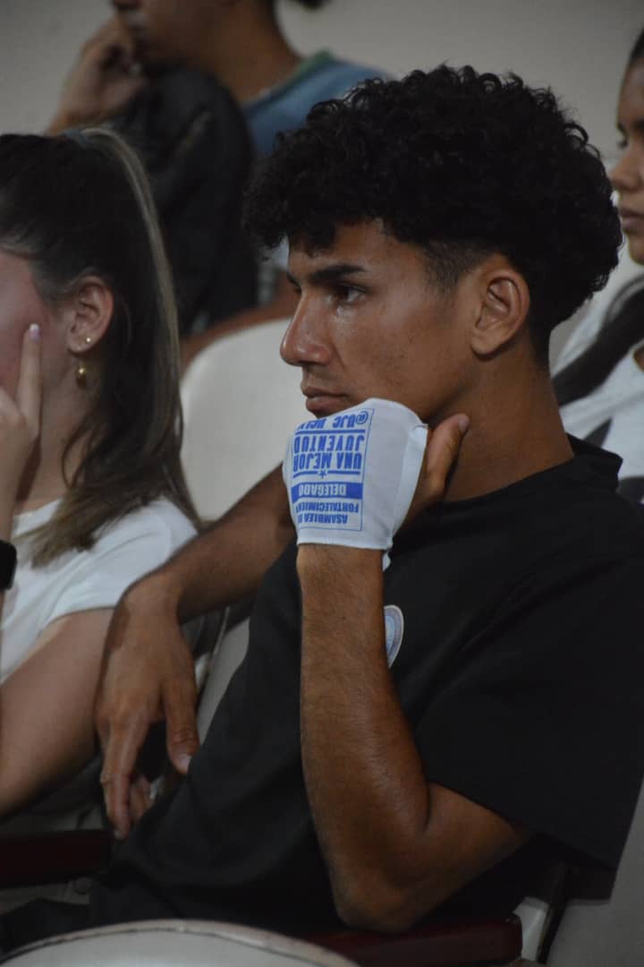 Joven estudiante universitario de Villa Clara.