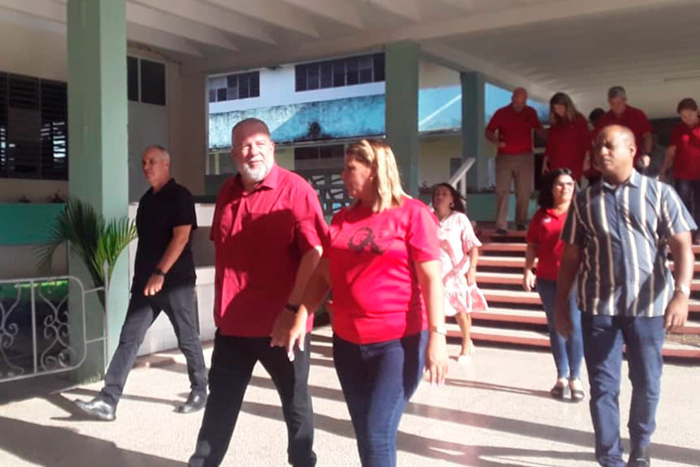 Primer ministro, Manuel Marrero Cruz, en recorrido por la escuela pedagógica de Villa Clara.