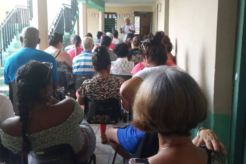 Discusión del anteproyecto del Código de Trabajo en la dirección de Educación de Remedios.