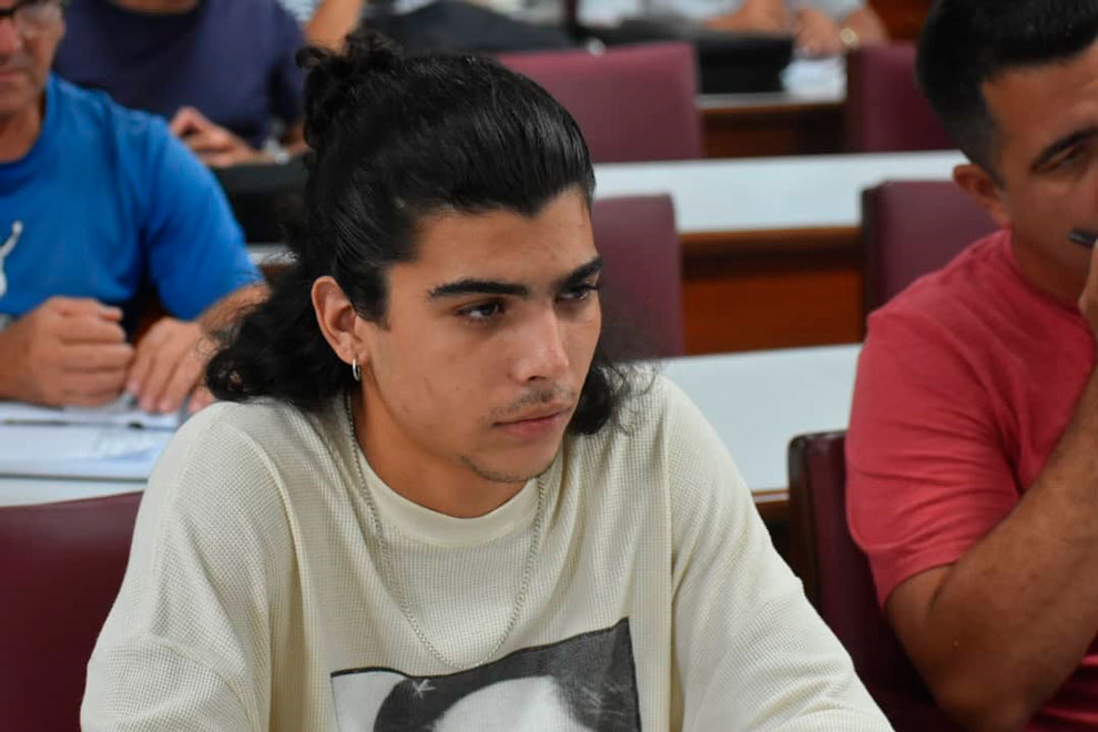 Joven asistente al Consejo Energético.