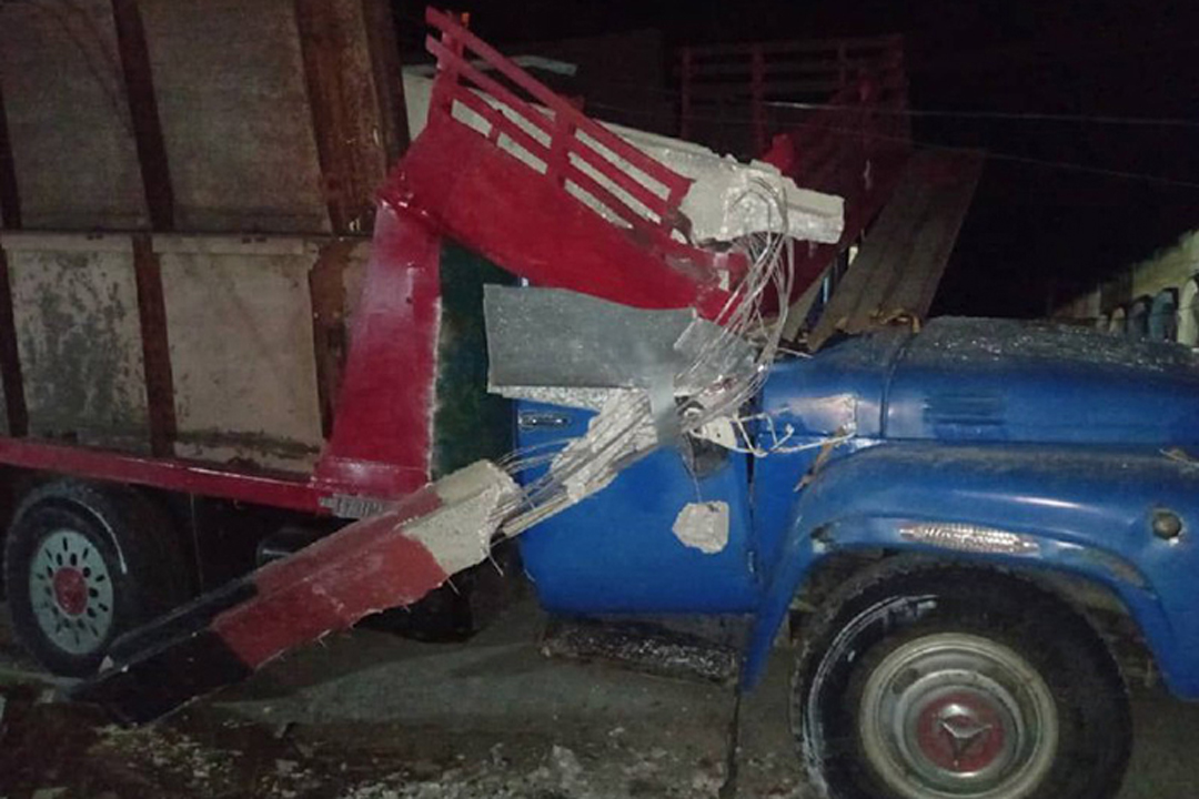 Camión accidentado en Ranchuelo