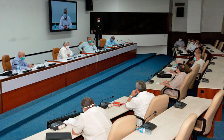 Sesión extraordinaria del Consejo de Ministros.