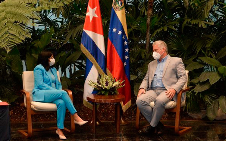 Presidente de Cuba, Miguel Díaz-Canel, y vicepresidenta ejecutiva de Venezuela, Delcy Rodríguez Gómez.