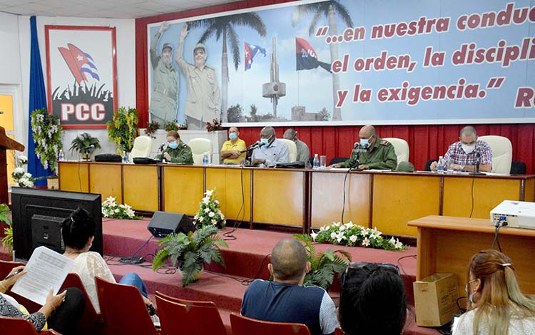Salvador Valdés Mesa, vicepresidente de Cuba, evaluó el programa de Soberanía Alimentaria en Villa Clara. Salvador Valdés Mesa, vicepresidente de Cuba, evaluó el programa de Soberanía Alimentaria en Villa Clara.