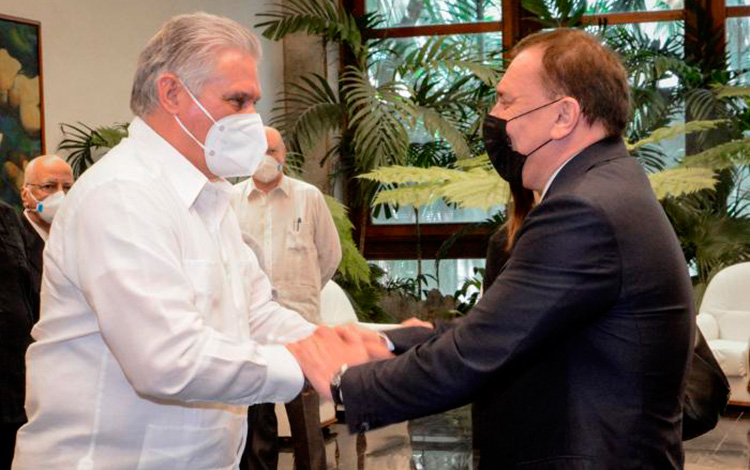 Presidente de la República de Cuba, Miguel Díaz-Canel Bermúdez, y vicepresidente del Gobierno de la Federación de Rusia.