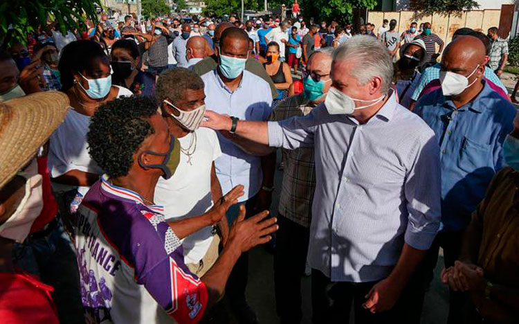 Presidente cubano en La Güinera