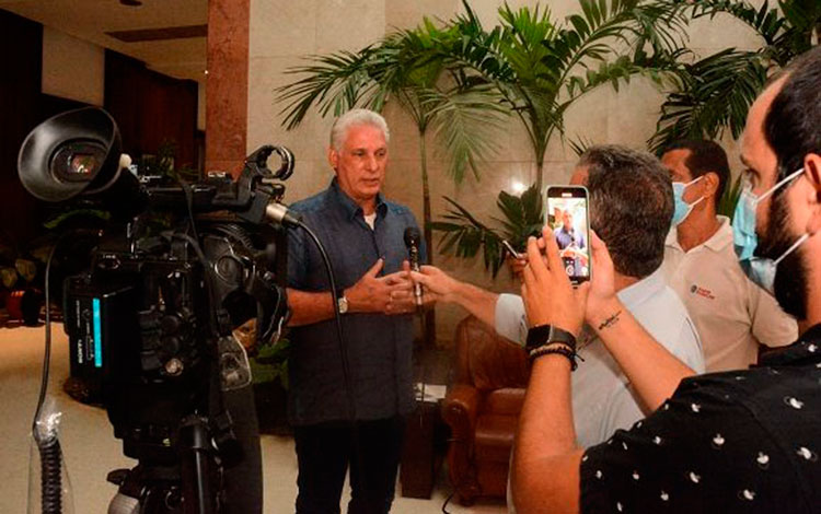 Presidente de Cuba, Miguel Díaz-Canel, ofrece declaraciones a la prensa. Presidente de Cuba, Miguel Díaz-Canel, ofrece declaraciones a la prensa.
