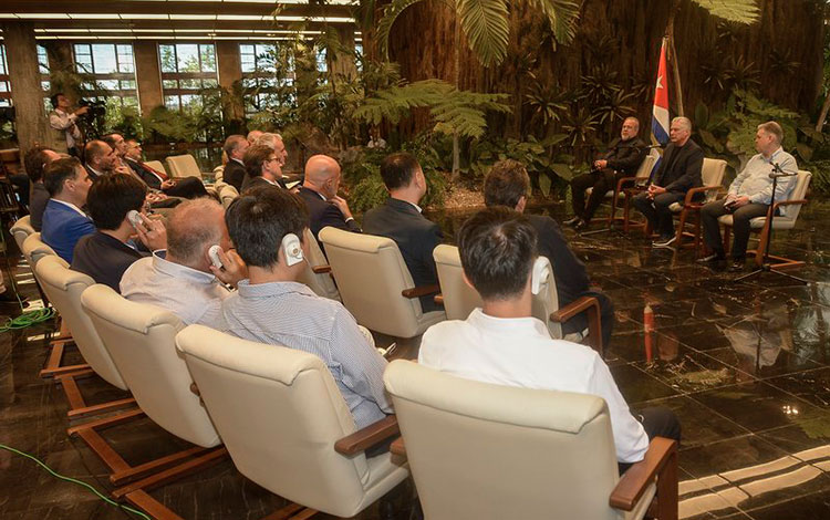 Encuentro entre el presidente de Cuba, MIguel Díaz-Canel Bermúdez, y empresarios de Italia.