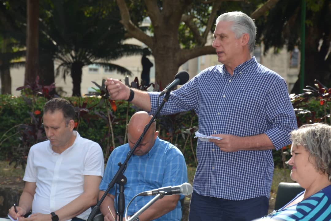 Presidente, Miguel Díaz-Canel, dialoga con estudiantes y profesores de la UCLV.