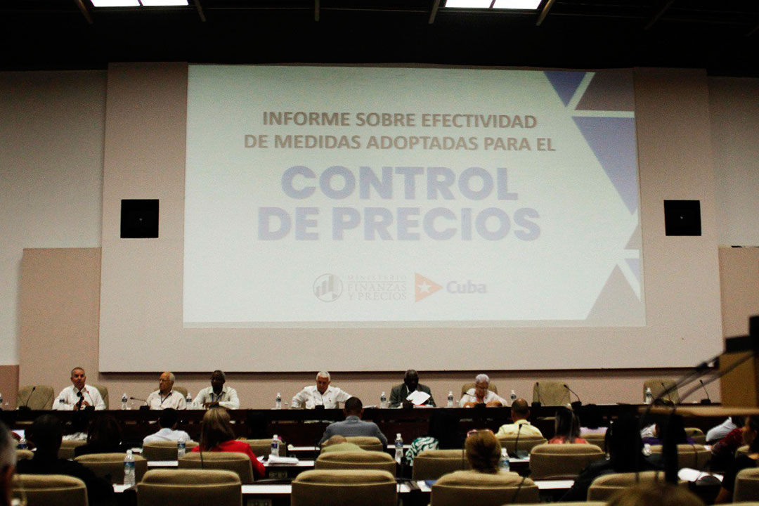 Comisión de Asuntos Económicos debate sobre el control de los precios en Cuba.