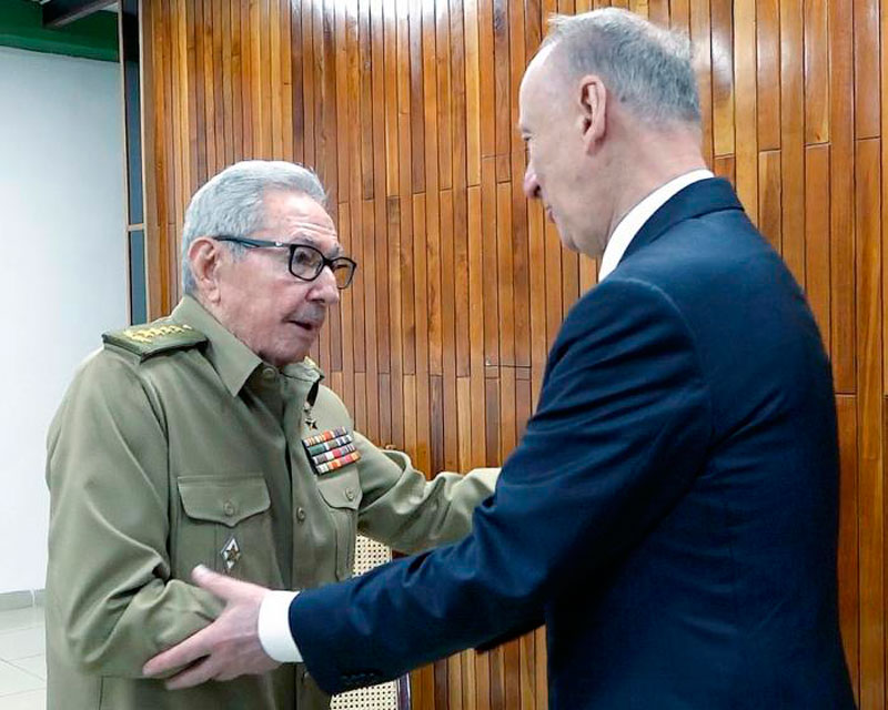 General de Ejército Raúl Castro Ruz y Nikolái P. Patrushev.