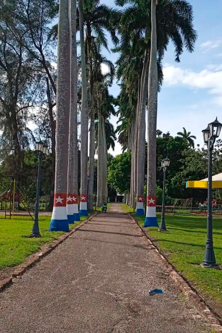 Entrada del Parque Zoológico.