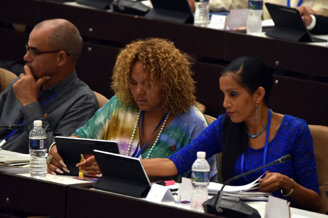 Diputados cubanos durante el debate sobre el desempeño del ministerio de la Industria Alimentaria.