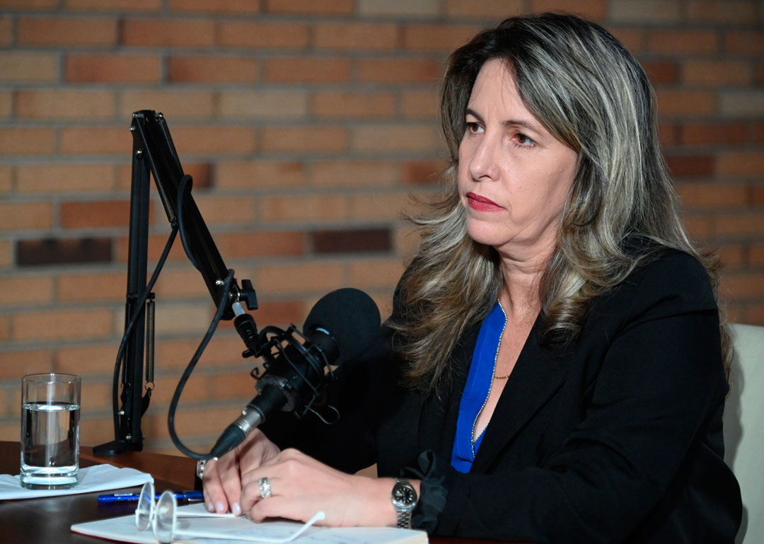 Ministra de Educación, Doctora en Ciencias Naima Ariatne Trujillo Barreto.