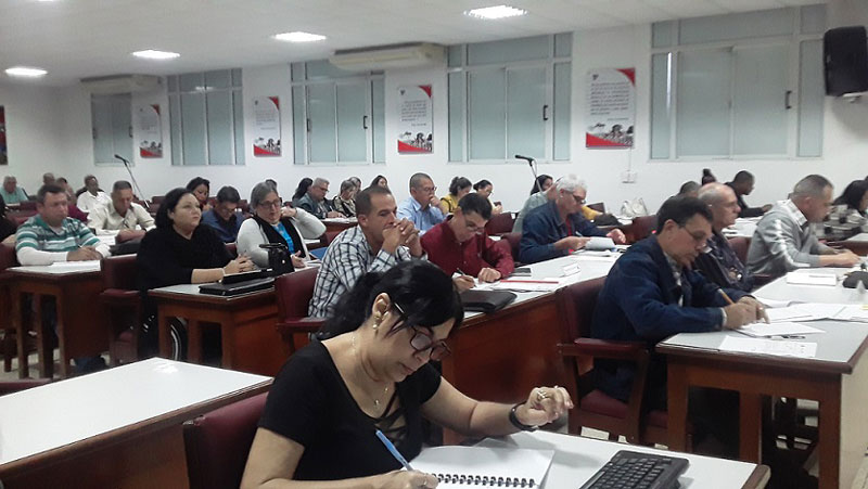 Participantes en el Consejo Provincial de Gobierno de Villa Clara.