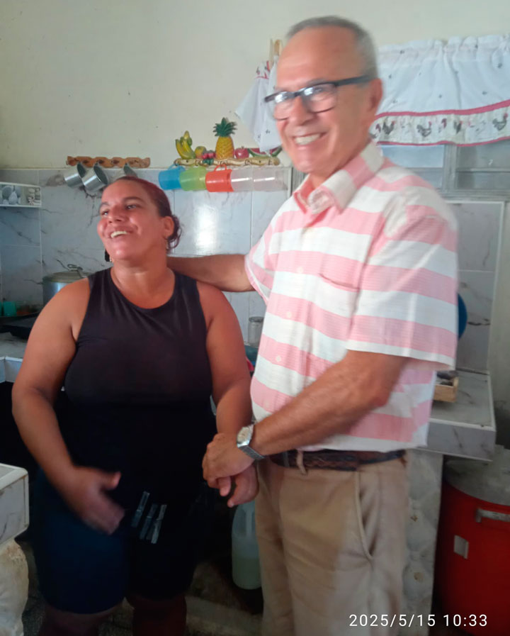 Visita a la vivienda de una madre con tres hijos.