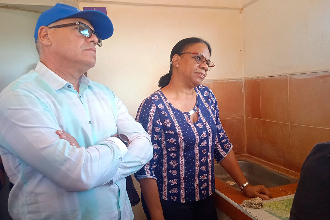 Inés María Chapman visita la estación de bombeo Pozos Jimaguas, en Sangua la Grande.
