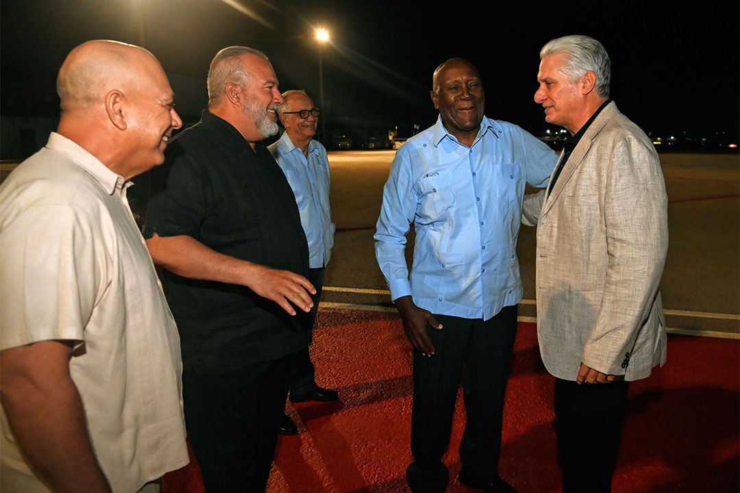 Recibimiento al presidente cubano, Miguel Díaz-Canel, tras su regreso de la gira por países asiáticos.