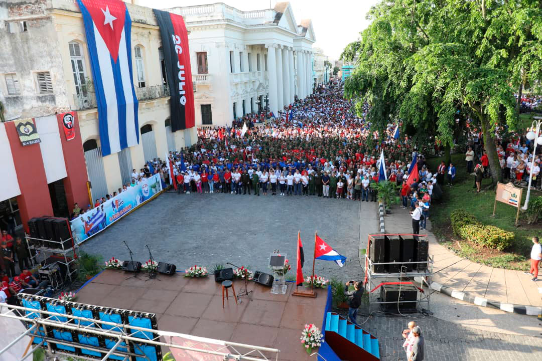 Tribuna Abierta en Santa Clara.
