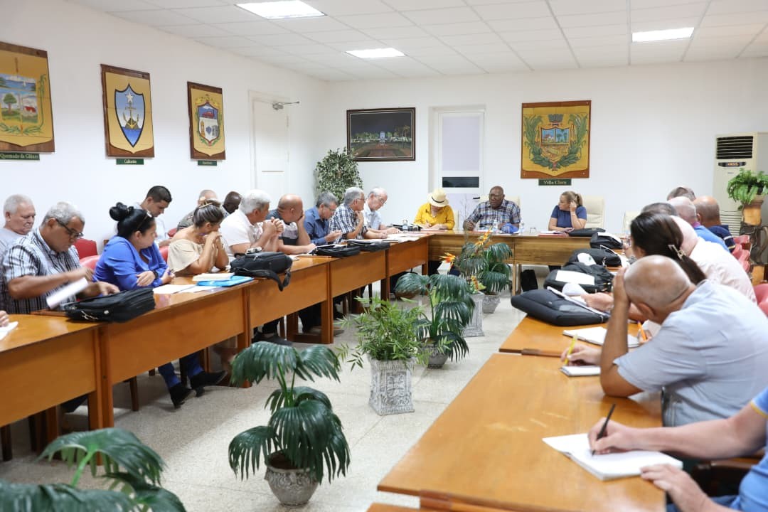Reunión de trabajo del vicepresidente cubano en Villa Clara 