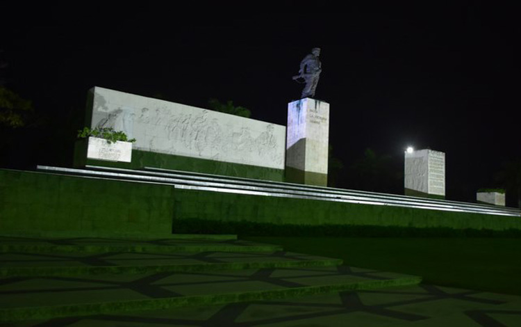 Plaza de la Revolución Ernesto Che Guevara, Santa Clara. (Foto: Carlos Rodríguez Torres) Plaza de la Revolución Ernesto Che Guevara, Santa Clara. (Foto: Carlos Rodríguez Torres)