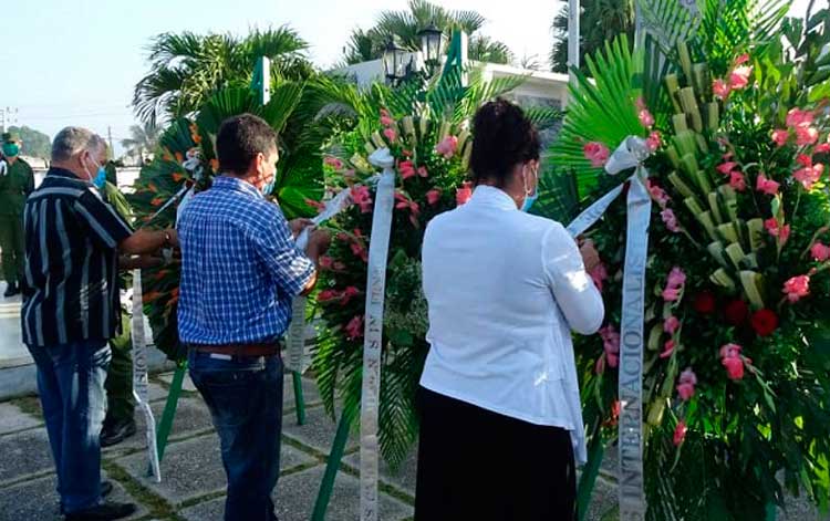 Ofrenda floral