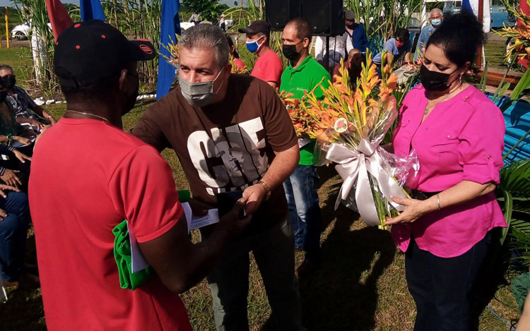 Acto en Encrucijada