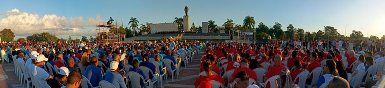 Acto nacional por el aniversario 55 de la caída en  combate de Ernesto Che Guevara.