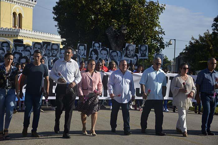 Cuba rinde homenaje a las víctimas del avión de Barbados