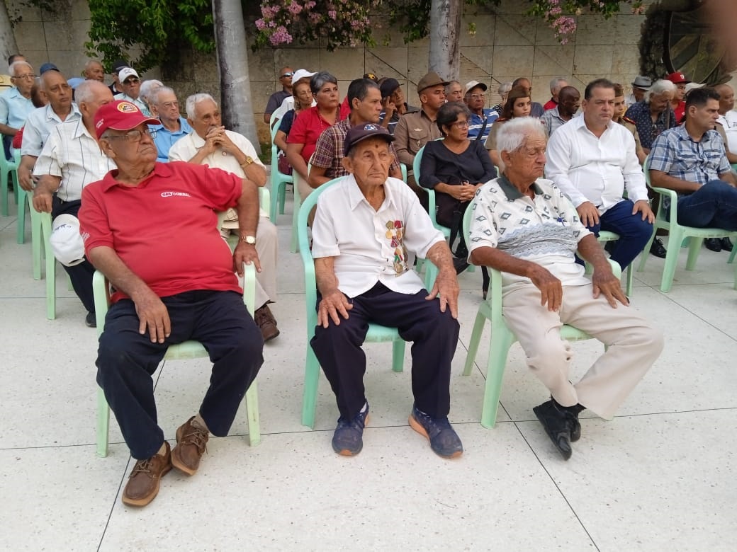 Fundadores y combatientes del Frente Las Villas.