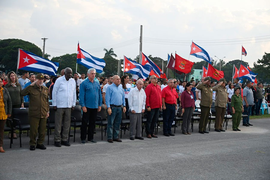 Presidencia del acto por la llegada de la Caravana de la Libertad a La Habana.