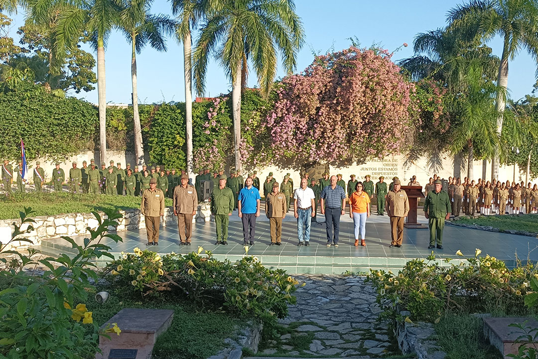 Conmemoración del aniversario 66 de la creación del Frente de Las Villas, en el mausoleo donde reposan los combatientes de esta fuerza rebelde, en Santa Clara.