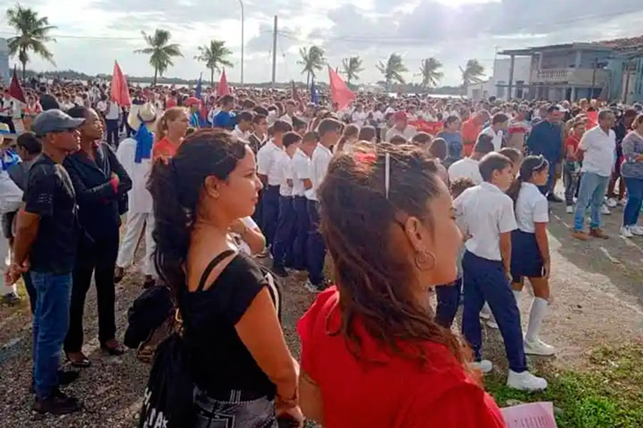 Acto en homenaje a Camilo Cienfuegos en Caibarién.