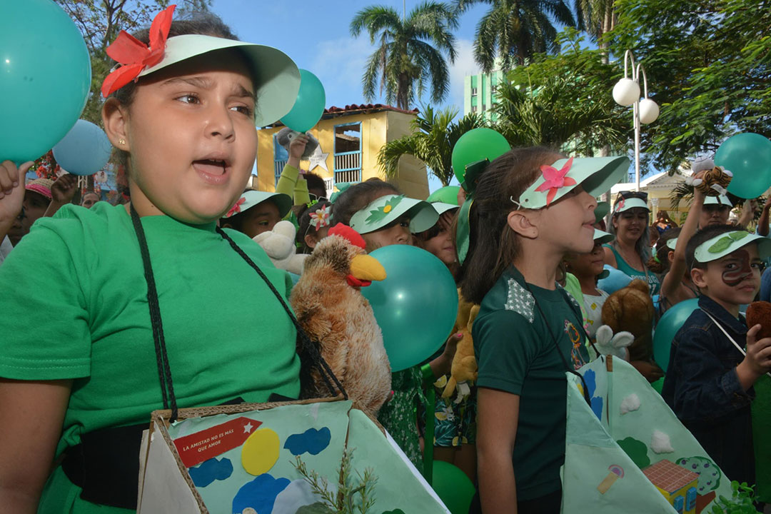 Escuela desarrollan iniciativas en la Parada Martiana.