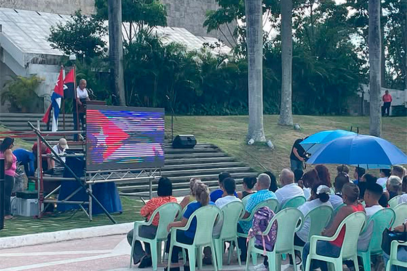Acto opor el aniversario 29 del encuentro de Fidel con los villaclareños en la Plaza Ernesto Che Guevara, el 30 de septiembre de 1996.