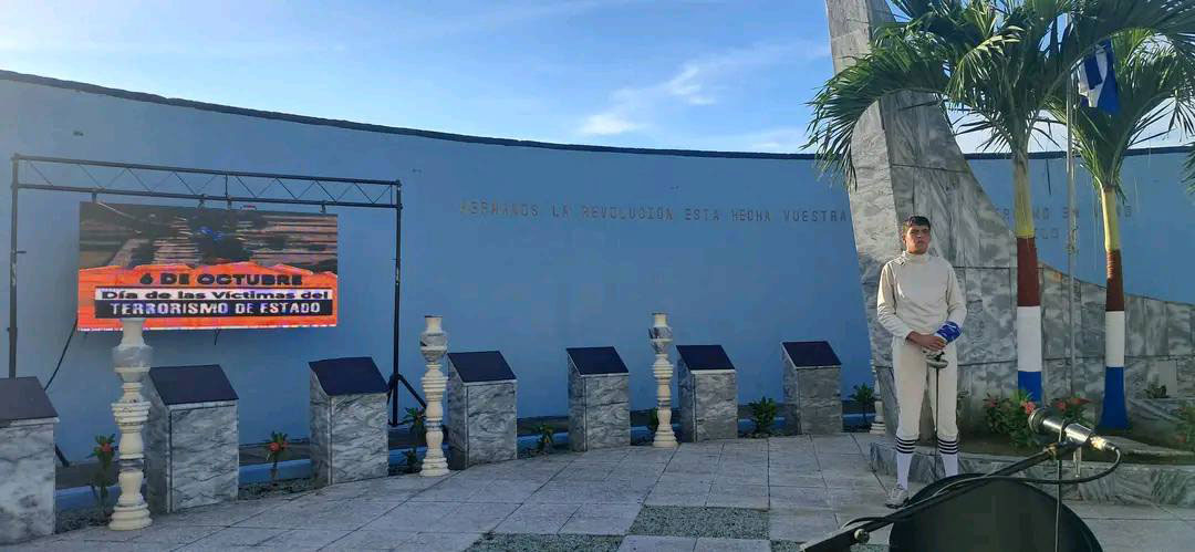 Acto provincial de Villa Clara en homenaje a los mártires del sabotaje contra el avión de Cuba en Barbados.