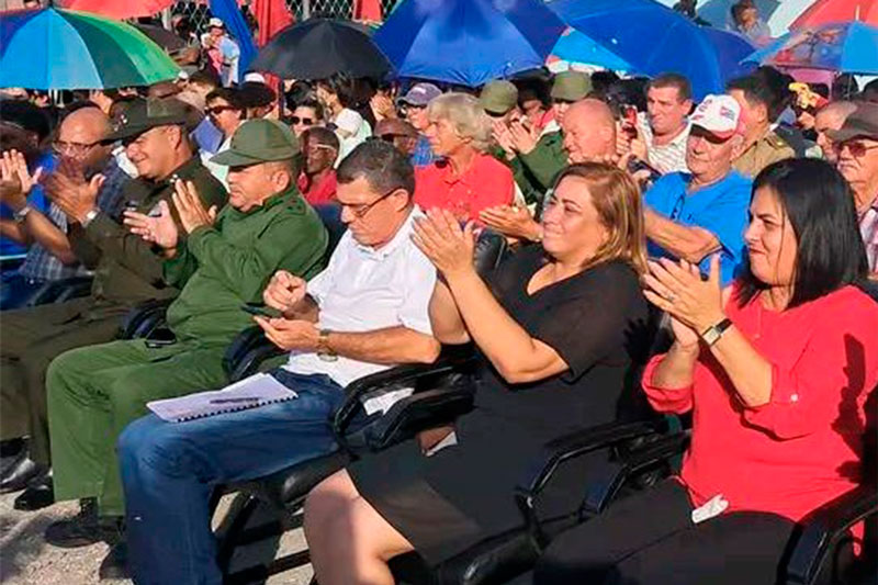 Presidencia del acto provincial de Villa Clara en homenaje a las víctimas del terrorismo de Estado.