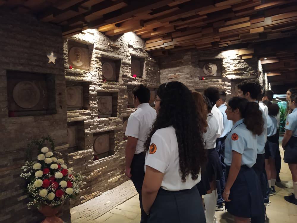 Estudiantes del IPVCE Ernesto Che Guevara rindieron homenaje al Guerrillero Heroico.