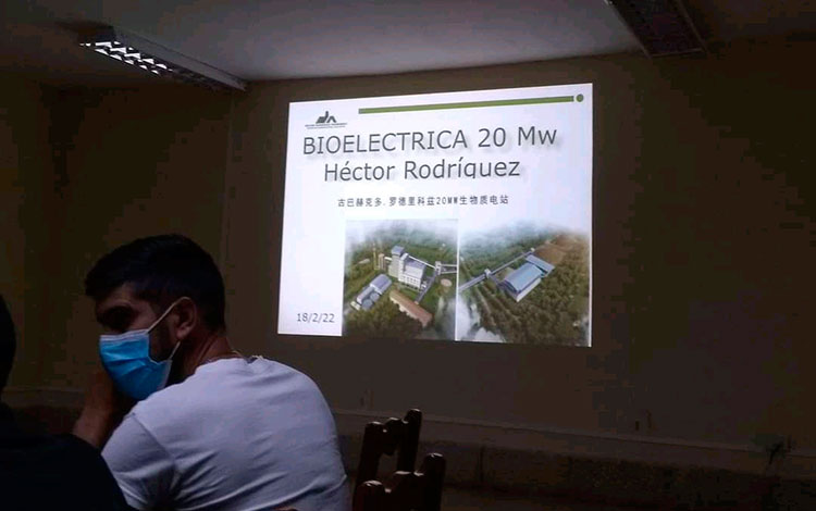 Presentación sobre la bioeléctrica que se ejecuta en la empresa azucarera Héctor Rodrí­guez, de Sagua la Grande.