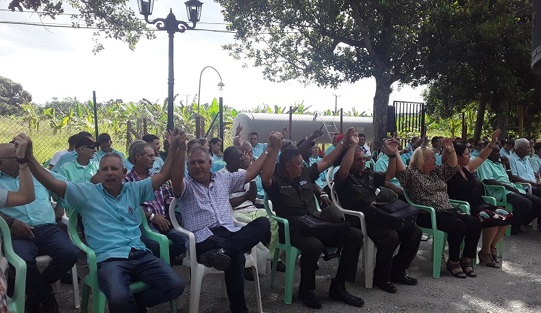 Trabajadores de la Geominera del Centro Villa Clara