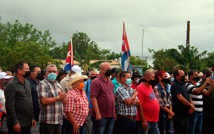 Osnay Miguel Colina, primer secretario de PCC en Villa Clara, presidió el acto por el Dí­a del Campesino en Villa Clara.