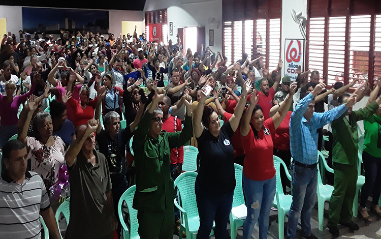 Cederistas de Santo Domingo celebran condición de Vanguardia Nacional.