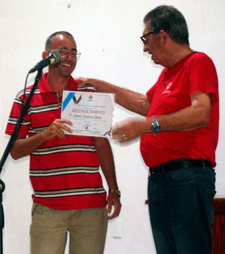 El investigador Vaniert Ventura Chávez, premio provincial de la Academia de Ciencias.